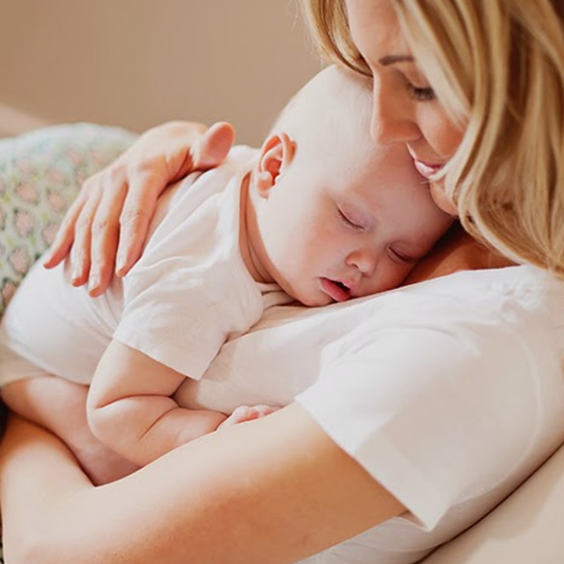 Breast Prosthesis and Breastfeeding پروتز سینه و شیردهی
